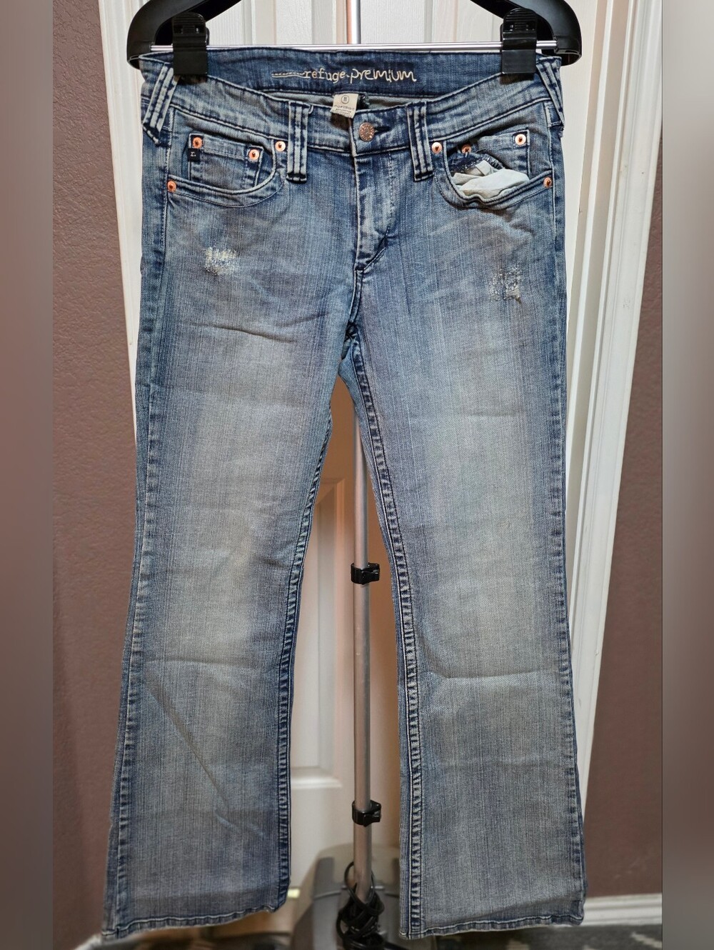 Refuge Premium Junior’s Distressed Bootcut Jeans Size 11